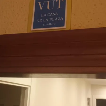 La Casa De La Plaza דירה